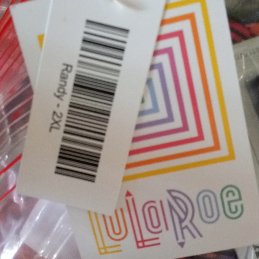 New LuLaRoe Randy2xl - Picture 8 of 8